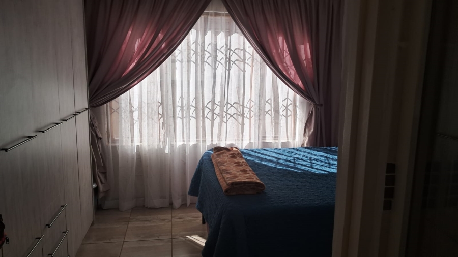To Let 3 Bedroom Property for Rent in Krugersdorp West Gauteng