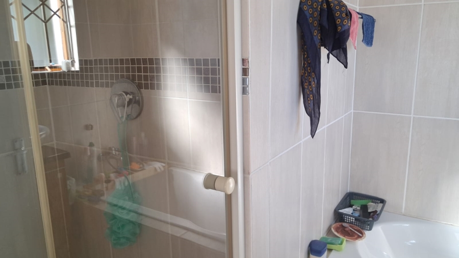 To Let 3 Bedroom Property for Rent in Krugersdorp West Gauteng