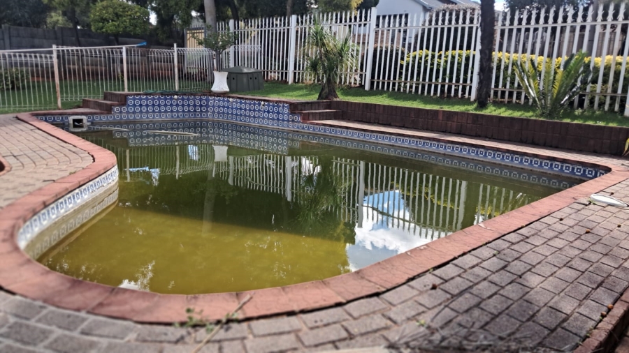 To Let 4 Bedroom Property for Rent in Horizon View Gauteng