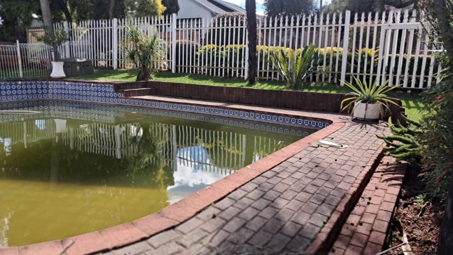To Let 4 Bedroom Property for Rent in Horizon View Gauteng