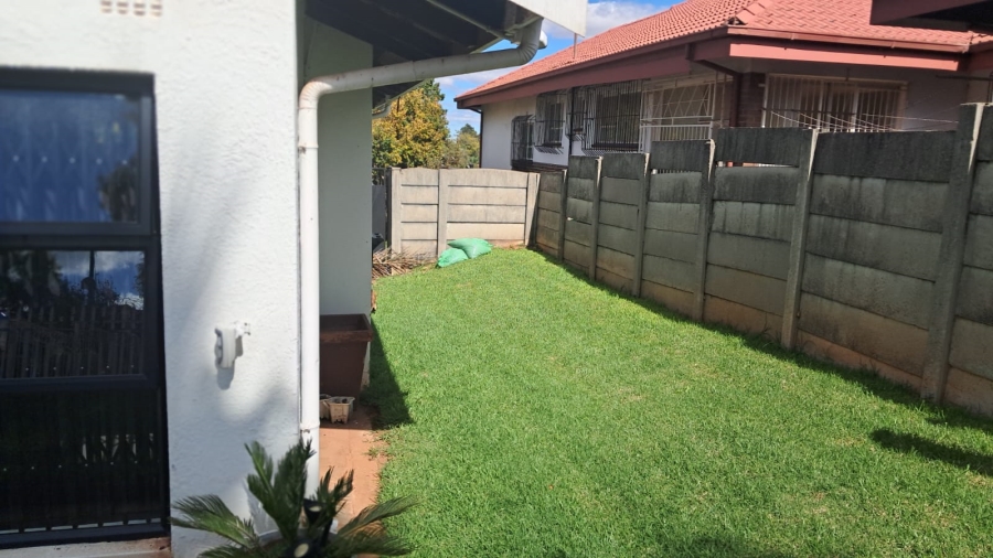 To Let 4 Bedroom Property for Rent in Horizon View Gauteng