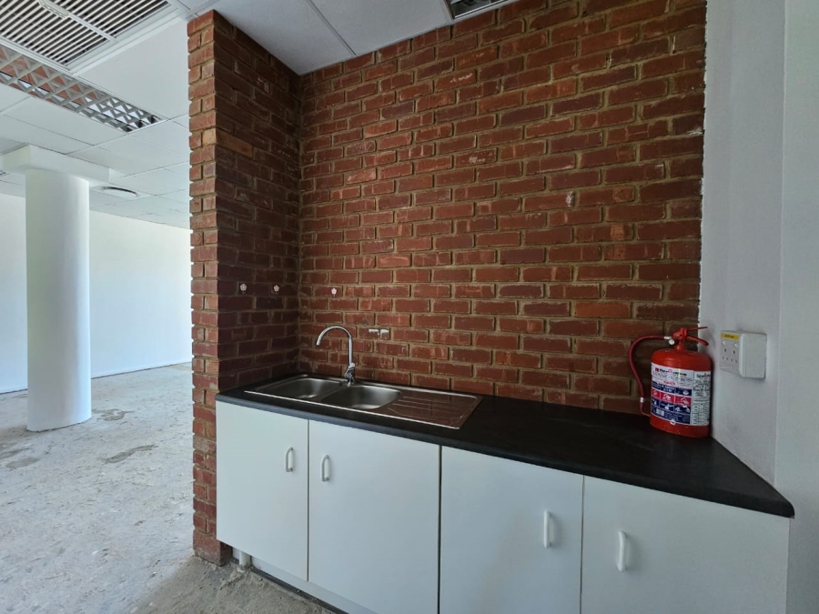 To Let Commercial Property for Rent in Erasmusrand Gauteng