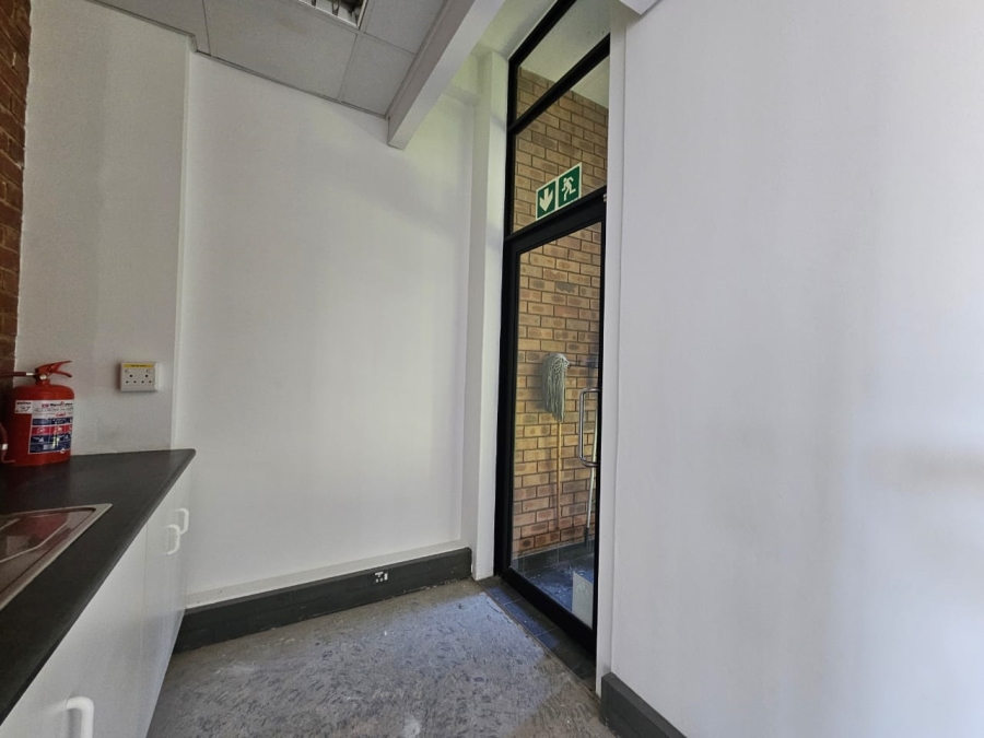 To Let Commercial Property for Rent in Erasmusrand Gauteng