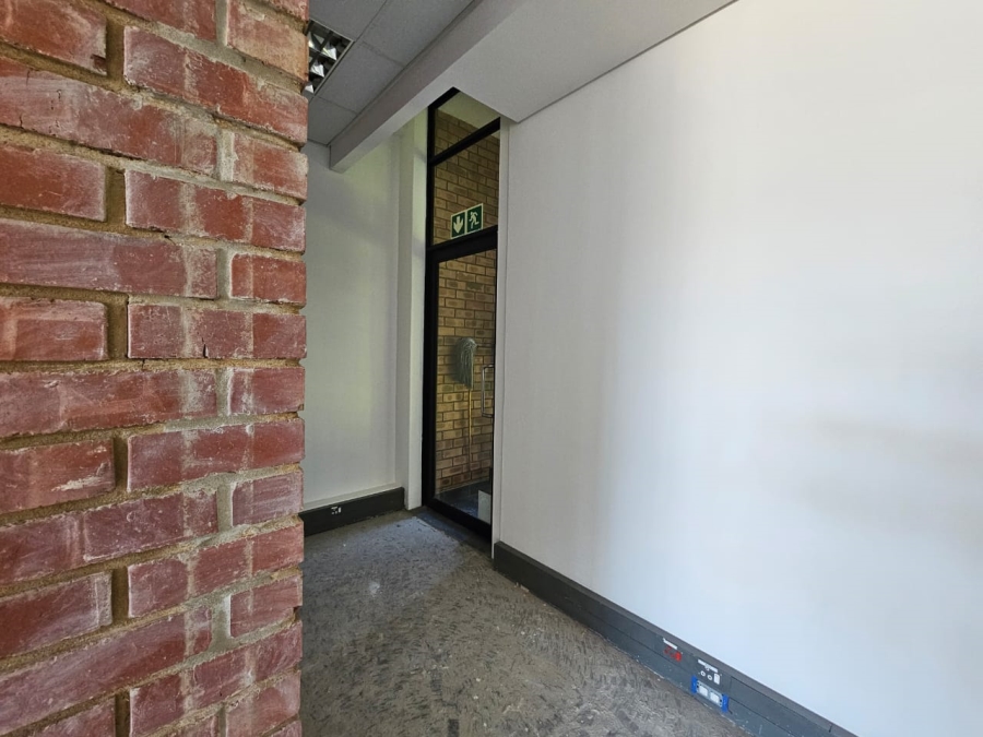To Let Commercial Property for Rent in Erasmusrand Gauteng
