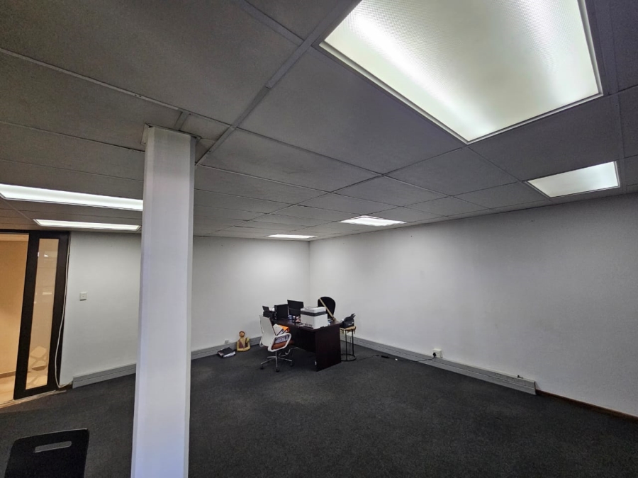 To Let Commercial Property for Rent in Erasmusrand Gauteng