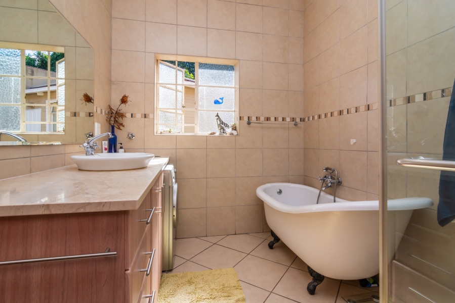 8 Bedroom Property for Sale in Franklin Roosevelt Park Gauteng