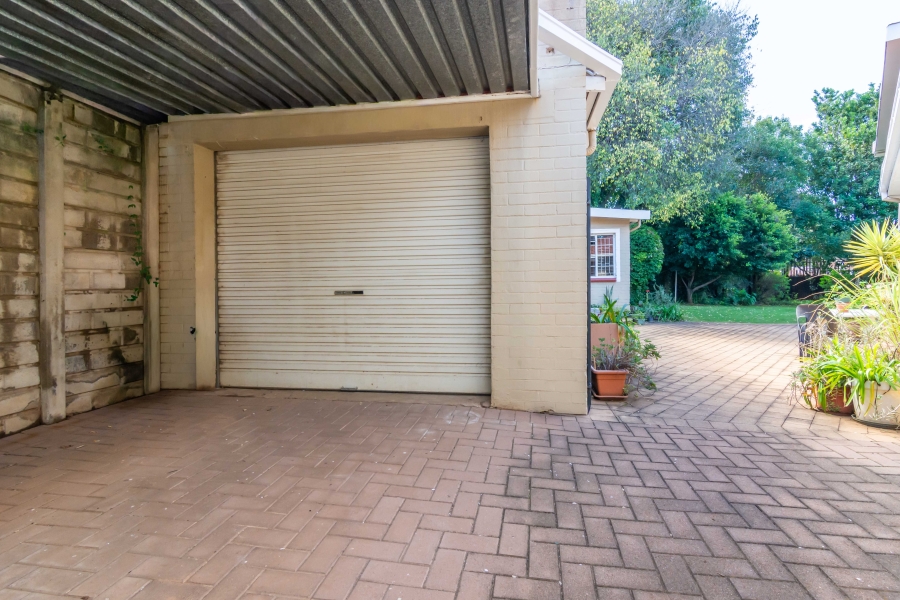8 Bedroom Property for Sale in Franklin Roosevelt Park Gauteng