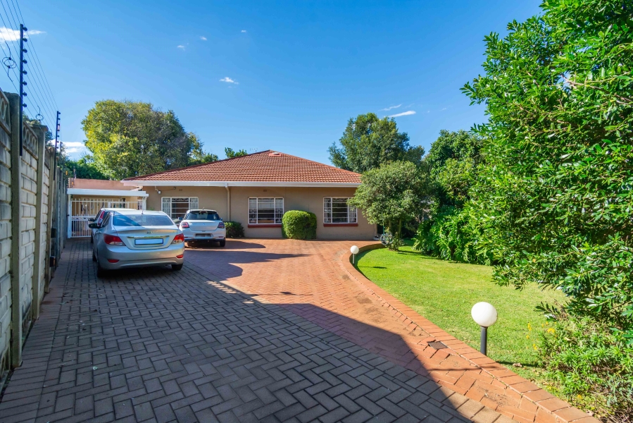 8 Bedroom Property for Sale in Franklin Roosevelt Park Gauteng