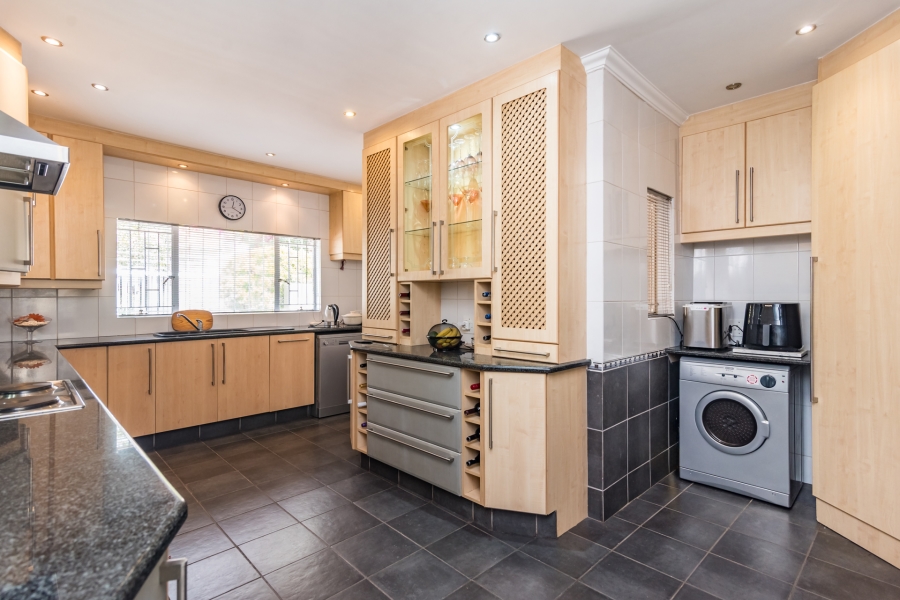 3 Bedroom Property for Sale in Breaunanda Gauteng