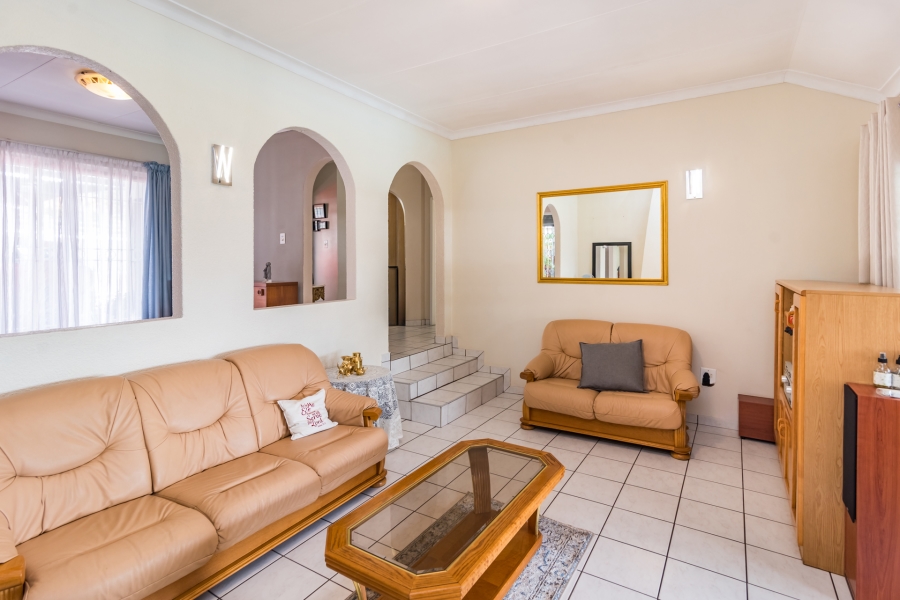 3 Bedroom Property for Sale in Breaunanda Gauteng