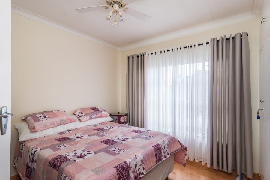 3 Bedroom Property for Sale in Breaunanda Gauteng