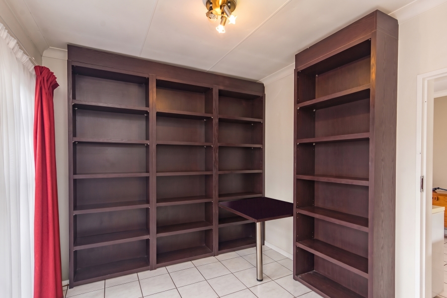 3 Bedroom Property for Sale in Breaunanda Gauteng