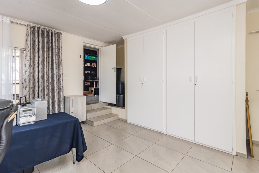 3 Bedroom Property for Sale in Breaunanda Gauteng