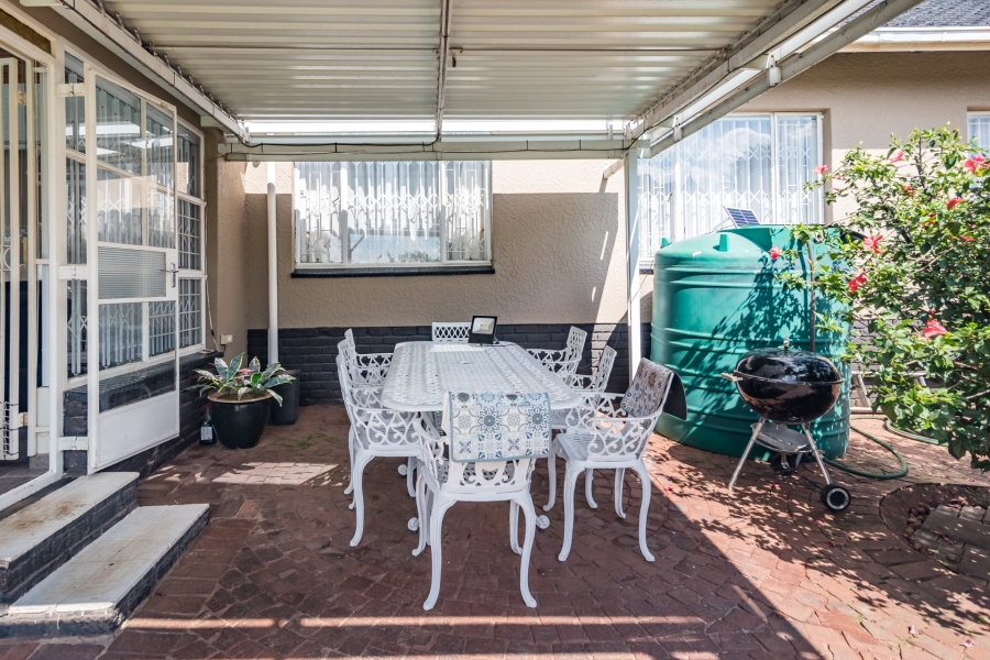 3 Bedroom Property for Sale in Breaunanda Gauteng