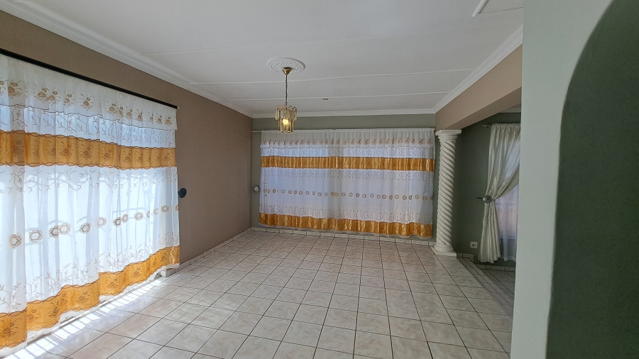 4 Bedroom Property for Sale in Eldorado Park Gauteng