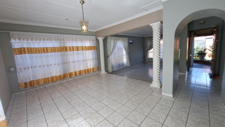 4 Bedroom Property for Sale in Eldorado Park Gauteng