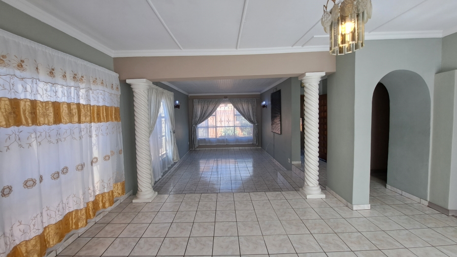 4 Bedroom Property for Sale in Eldorado Park Gauteng