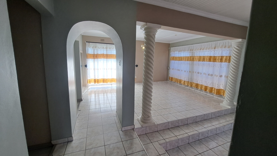 4 Bedroom Property for Sale in Eldorado Park Gauteng