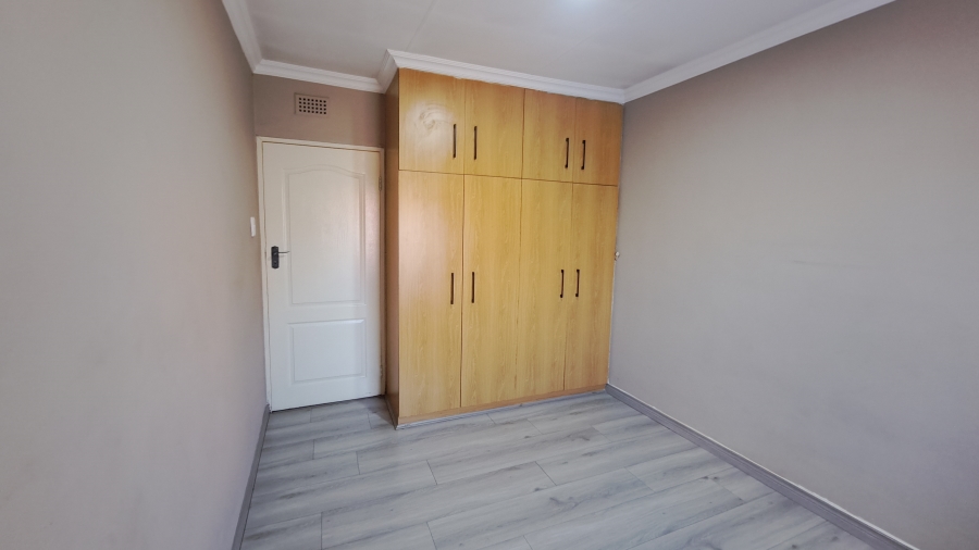 4 Bedroom Property for Sale in Eldorado Park Gauteng
