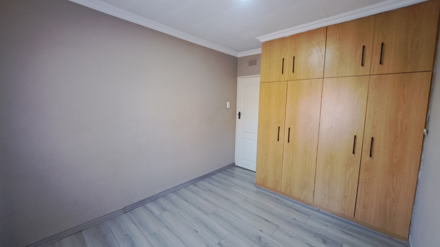 4 Bedroom Property for Sale in Eldorado Park Gauteng