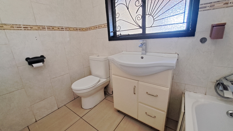 4 Bedroom Property for Sale in Eldorado Park Gauteng