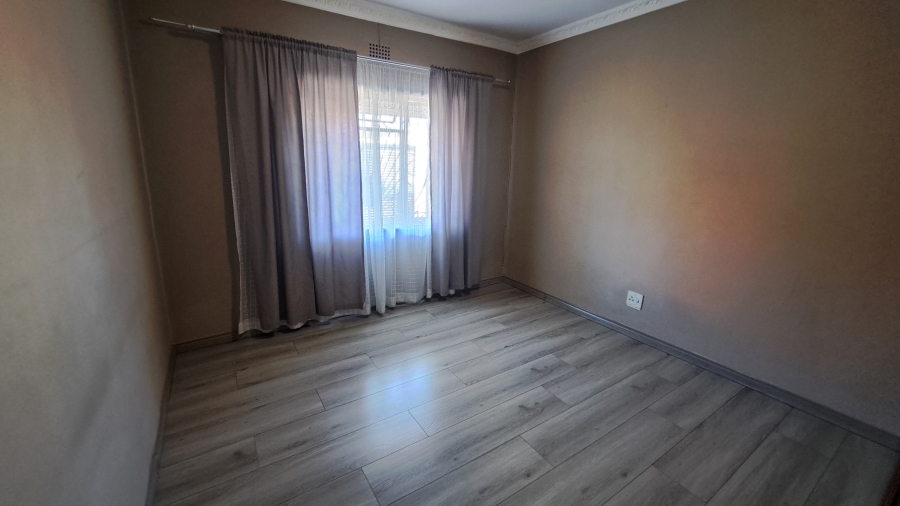 4 Bedroom Property for Sale in Eldorado Park Gauteng