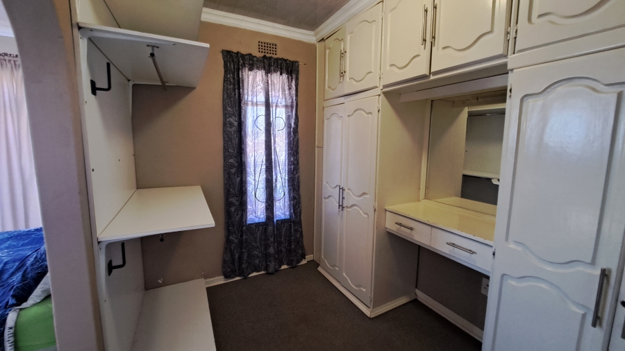 4 Bedroom Property for Sale in Eldorado Park Gauteng