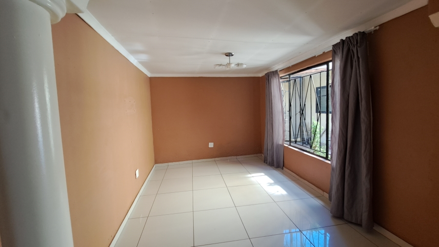 4 Bedroom Property for Sale in Eldorado Park Gauteng