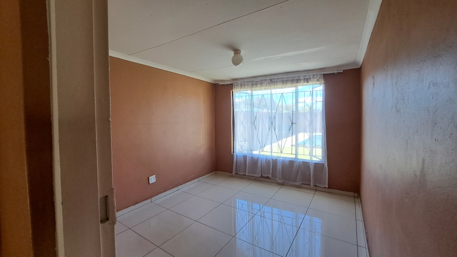 4 Bedroom Property for Sale in Eldorado Park Gauteng