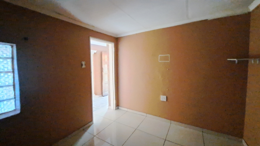 4 Bedroom Property for Sale in Eldorado Park Gauteng