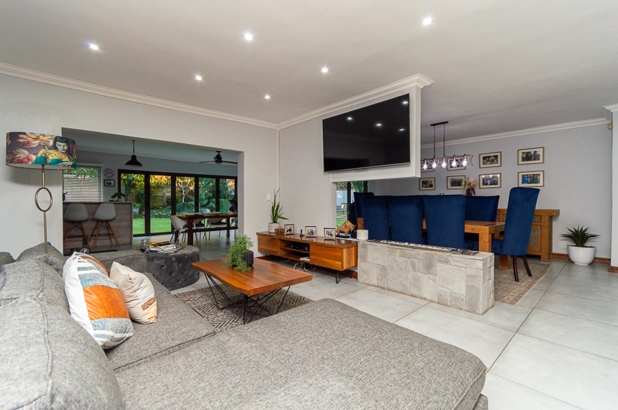 7 Bedroom Property for Sale in Brackenhurst Gauteng