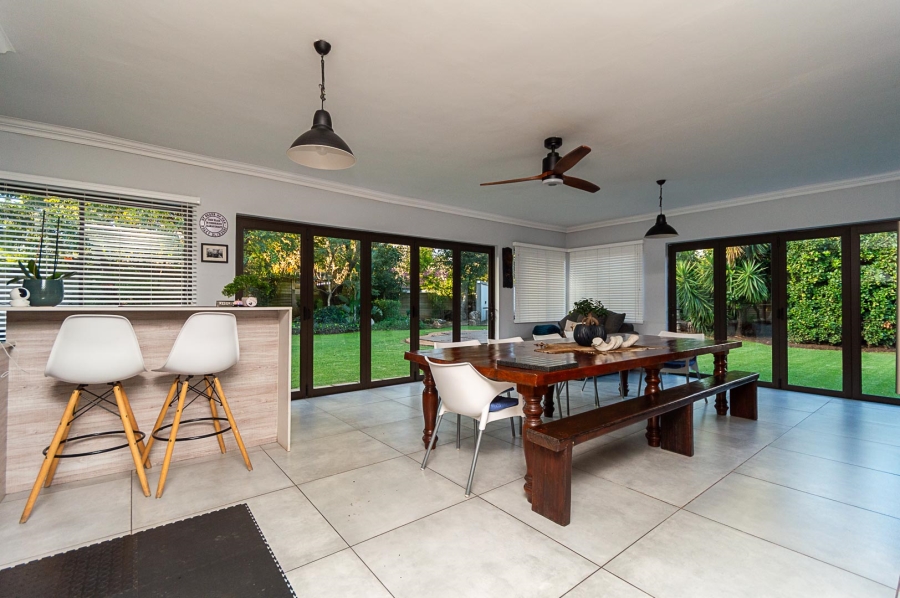 7 Bedroom Property for Sale in Brackenhurst Gauteng