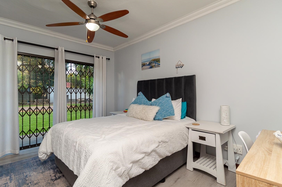 7 Bedroom Property for Sale in Brackenhurst Gauteng