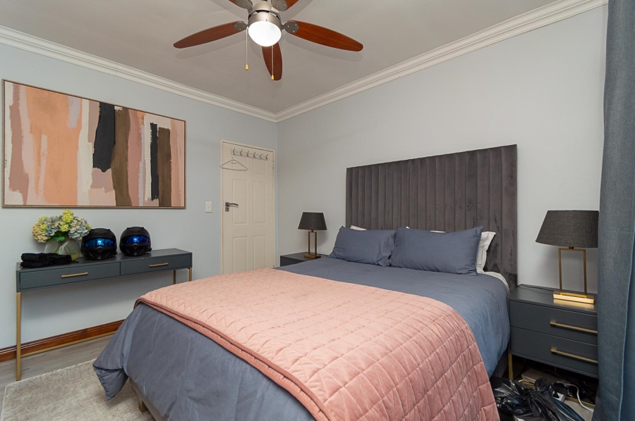 7 Bedroom Property for Sale in Brackenhurst Gauteng