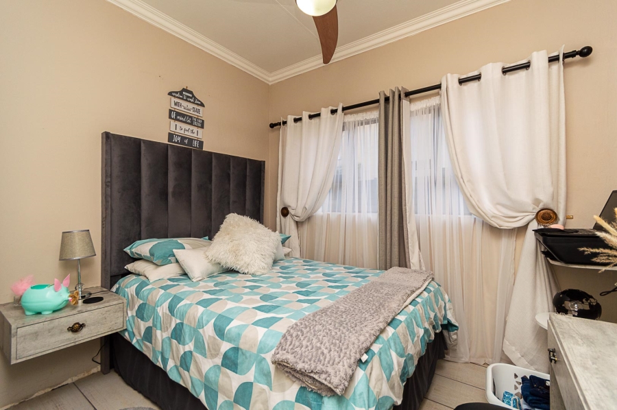 7 Bedroom Property for Sale in Brackenhurst Gauteng
