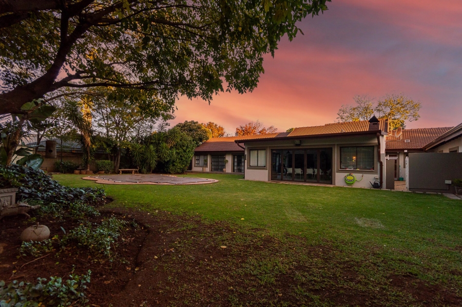 7 Bedroom Property for Sale in Brackenhurst Gauteng