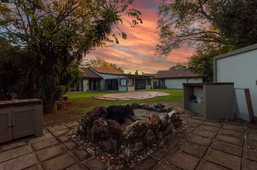 7 Bedroom Property for Sale in Brackenhurst Gauteng