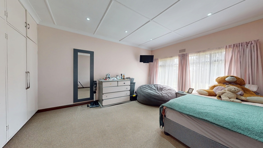 6 Bedroom Property for Sale in Morganridge Gauteng