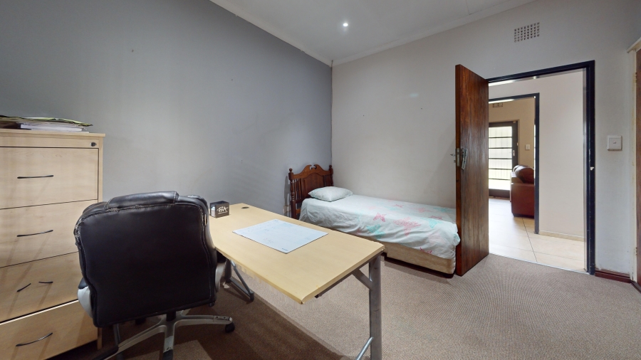 6 Bedroom Property for Sale in Morganridge Gauteng