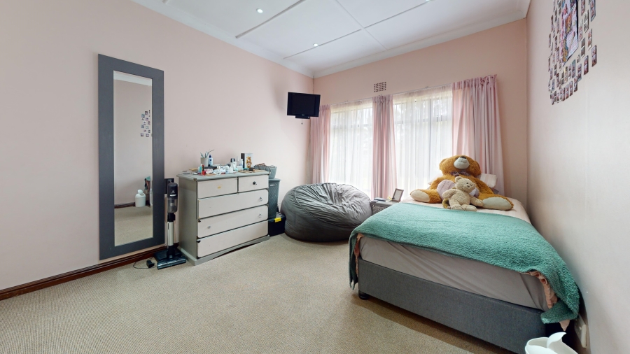 6 Bedroom Property for Sale in Morganridge Gauteng