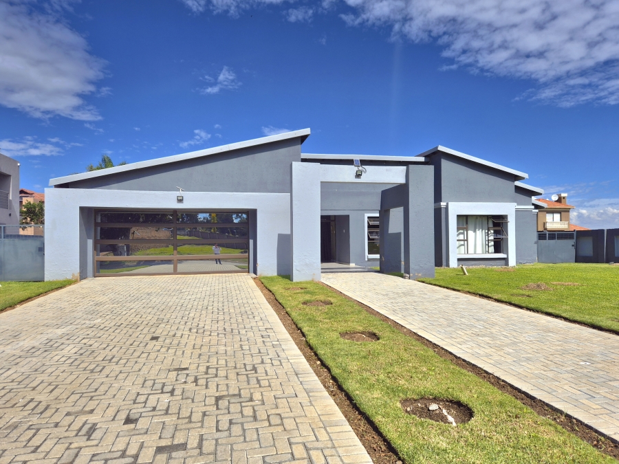 3 Bedroom Property for Sale in Helderwyk Gauteng