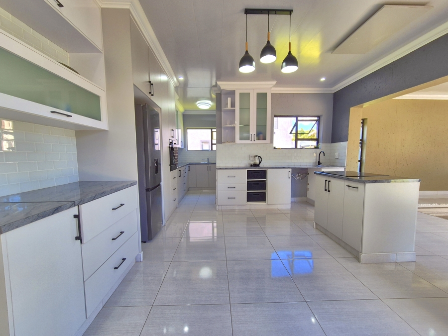 3 Bedroom Property for Sale in Helderwyk Gauteng