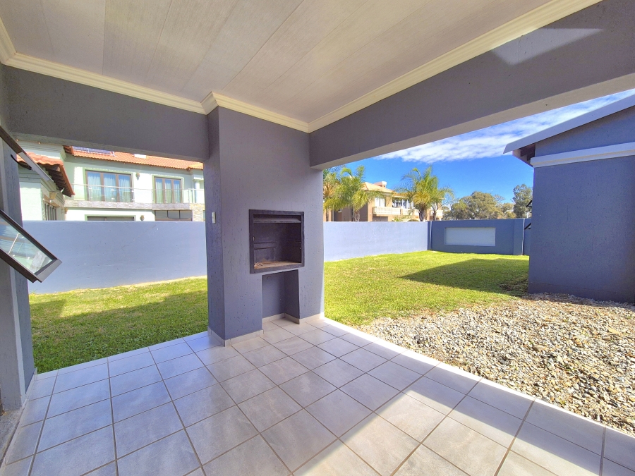 3 Bedroom Property for Sale in Helderwyk Gauteng