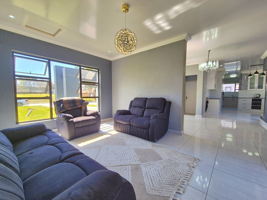 3 Bedroom Property for Sale in Helderwyk Gauteng