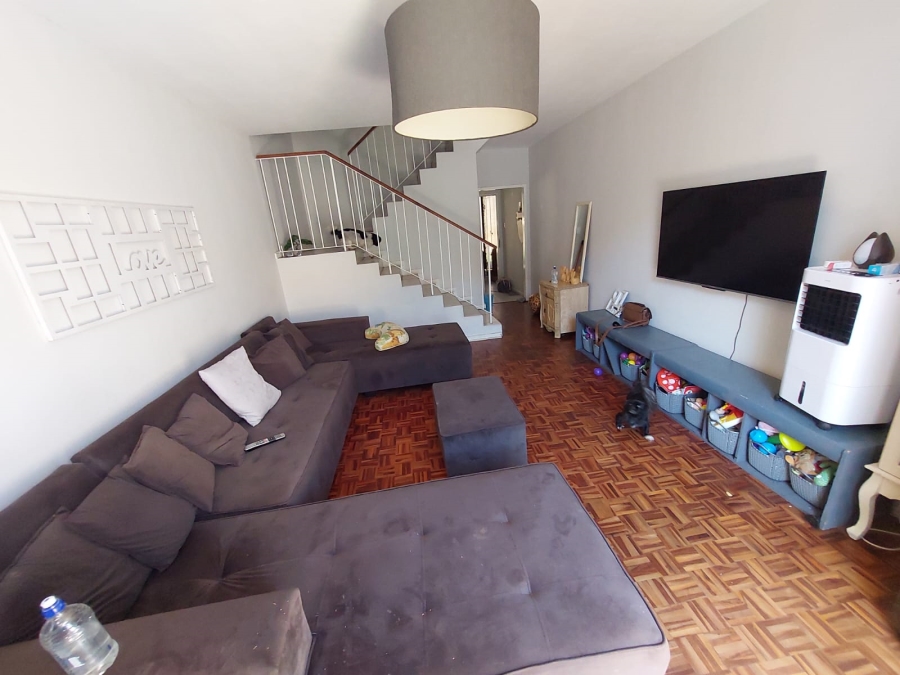 To Let 2 Bedroom Property for Rent in Gezina Gauteng