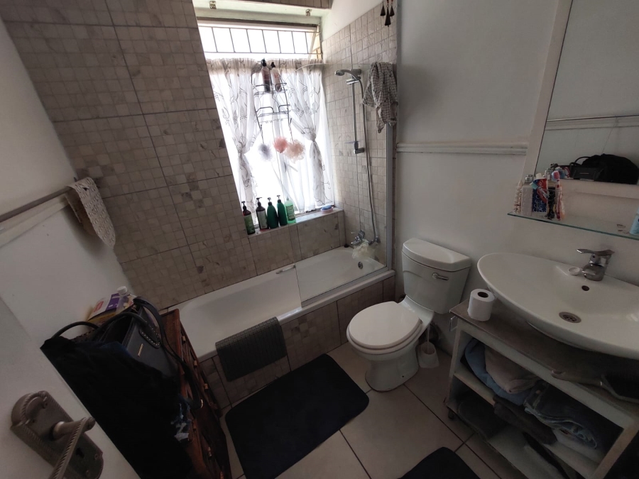 To Let 2 Bedroom Property for Rent in Gezina Gauteng