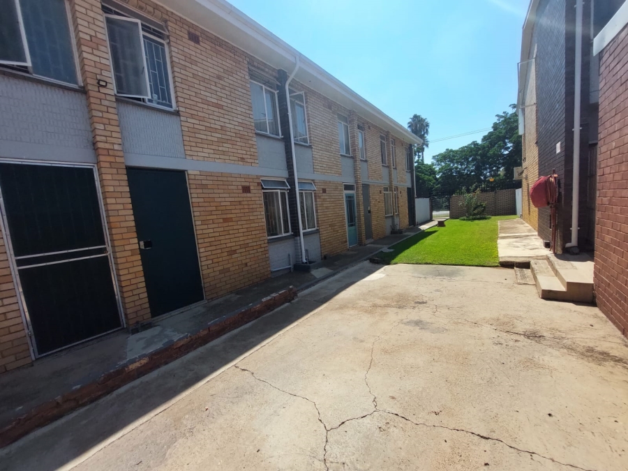 To Let 2 Bedroom Property for Rent in Gezina Gauteng