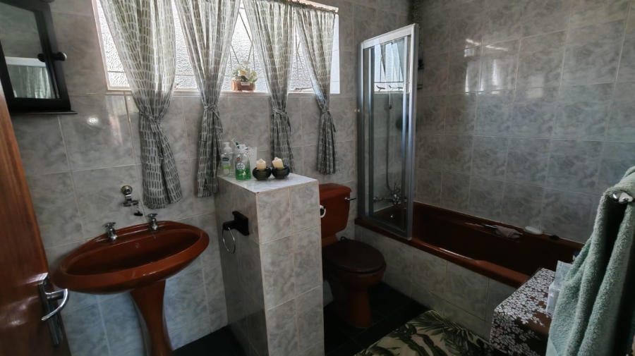 3 Bedroom Property for Sale in Noycedale Gauteng