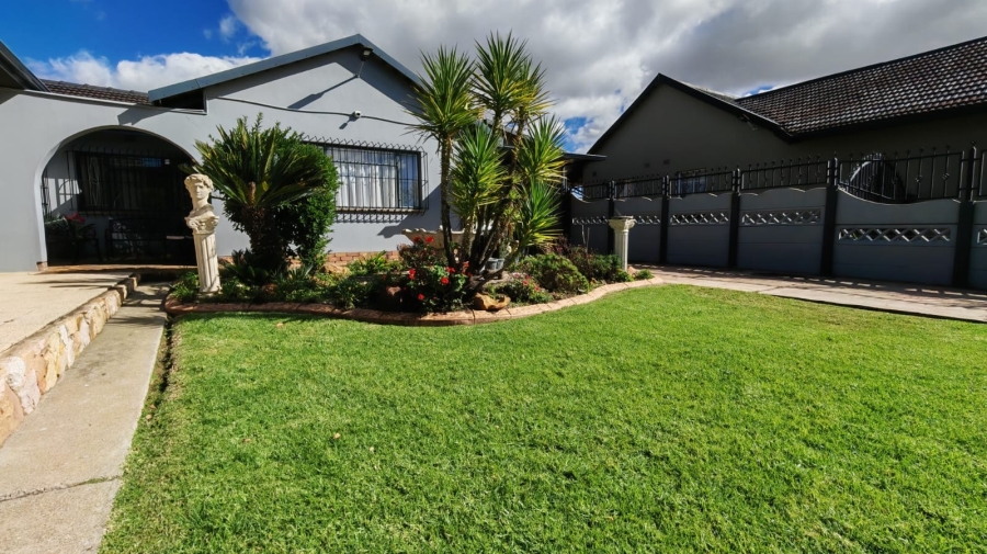 3 Bedroom Property for Sale in Noycedale Gauteng