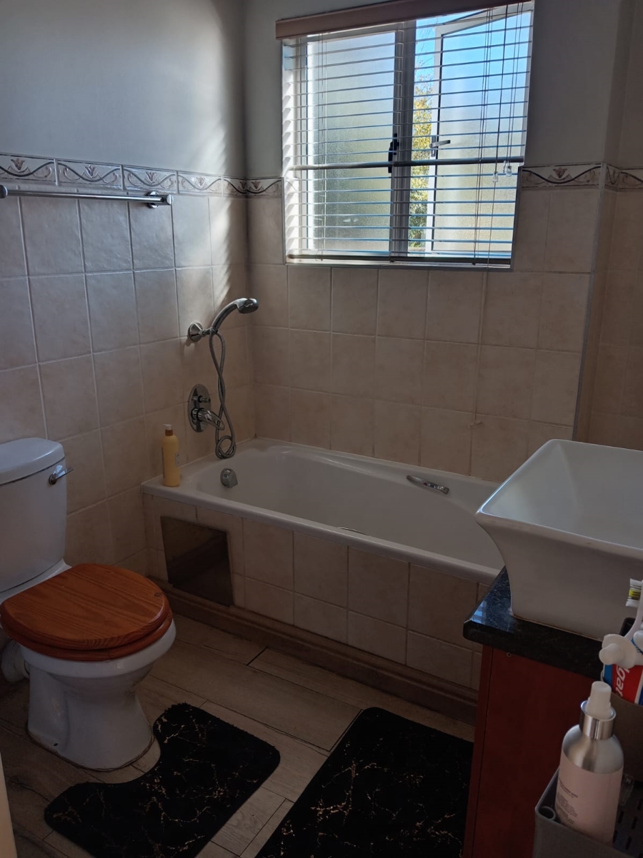 2 Bedroom Property for Sale in Riverspray Lifestyle Estate Gauteng